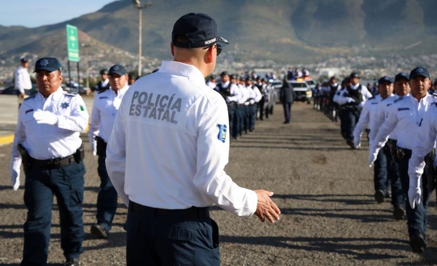 Pasan Revista a Elementos Operativos de La SSPH, Previo a Desfile Cívico