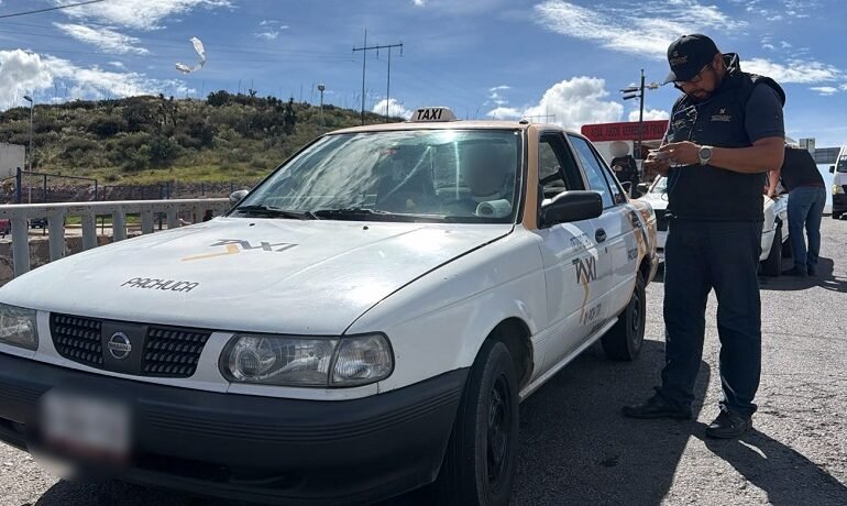 Semot realiza operativos para el cumplimiento de la Ley de Movilidad y Transporte para el Estado de Hidalgo y su Reglamento