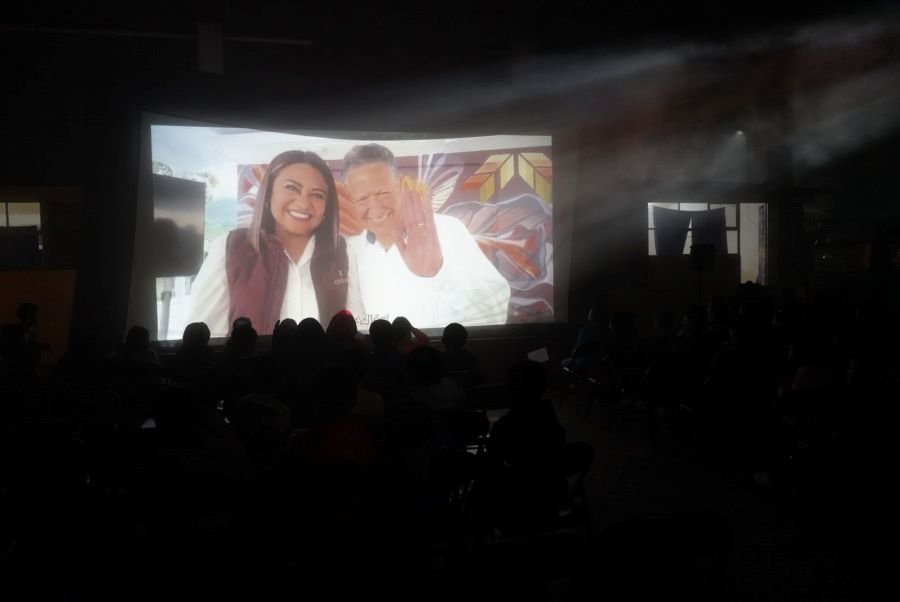 Acercan El Cine a Comunidad San Pablo, Acatlán