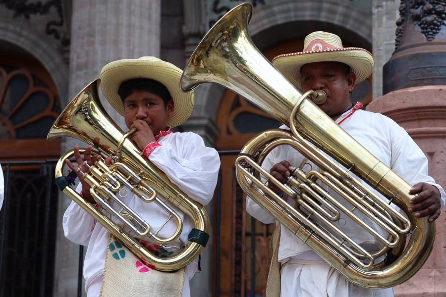 Cuernudos proyecta riqueza cultural de Hidalgo en Festival Cervantino