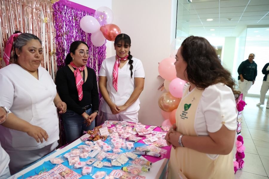 Entrega IMSS Hidalgo prótesis mamarias a mujeres en el HGZ No. 36 de Pachuca