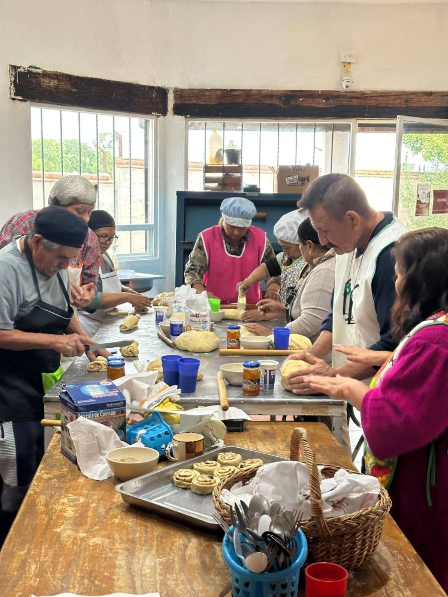 Talleres de Panadería Promueven Envejecimiento Activo y Saludable